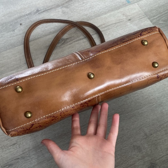 Patricia Nash Poppy Top Zip Map Tote - Picture 8 of 16